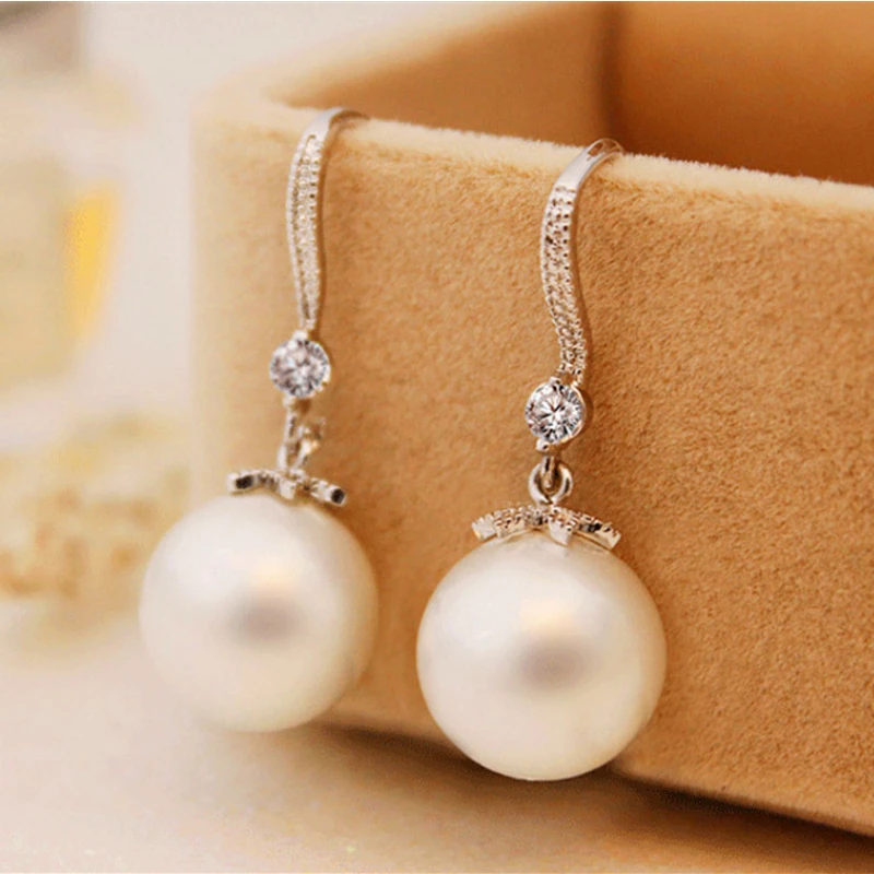

Classic Style Imitation Pearl Ladies Drop Earrings Fashion Court Style Wedding Cocktail Party Ear Jewelry Girlfriend Gift Jewelr