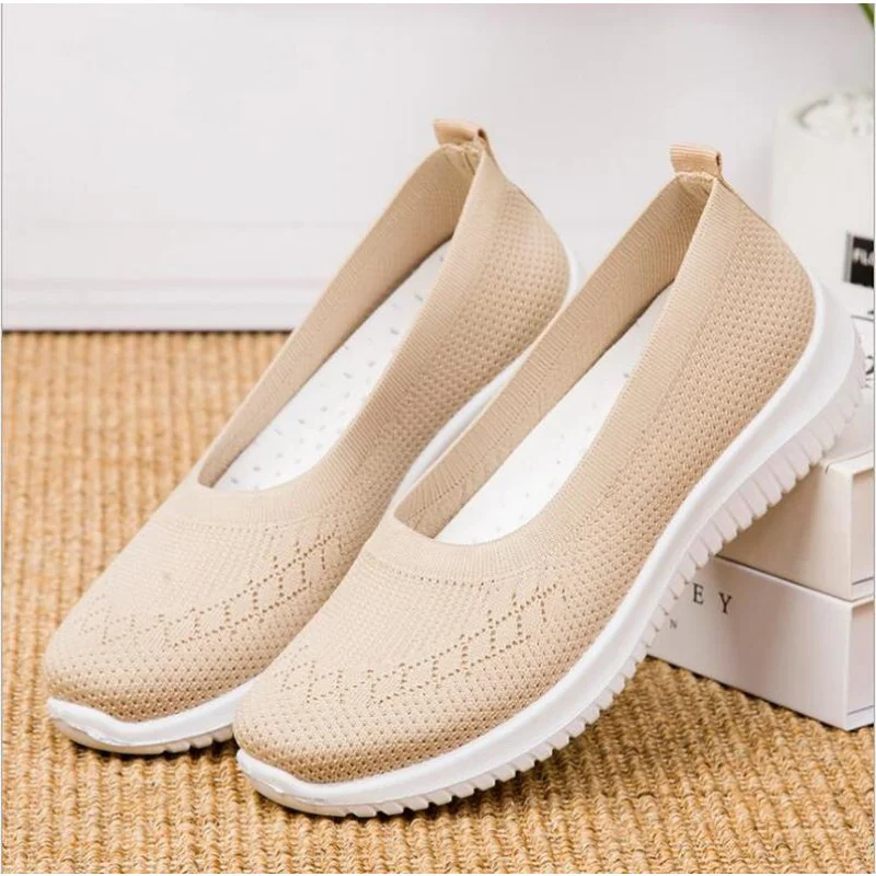 

2023 New Arrivals Slip-On Shoes Women Fashion Flat Ballerinas Comfortable Red Platform Slip-On Shoes Mom Grandma Sports Shoes