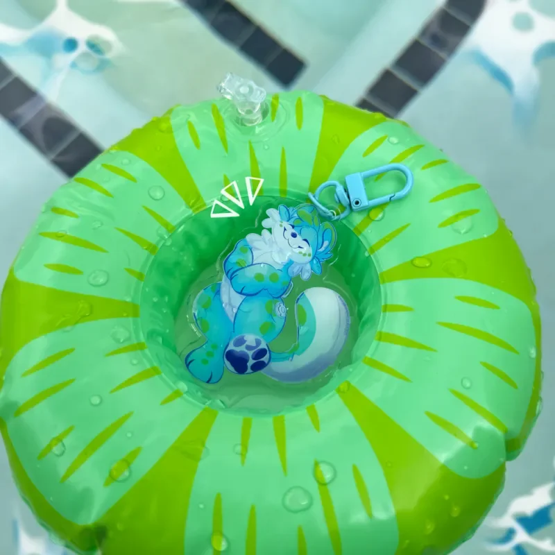 Фото Мягкий акриловый брелок-подвеска Serene Squeak в виде милого сине-пятнистого водного леопарда, коллекционный подарок для фанатов №4