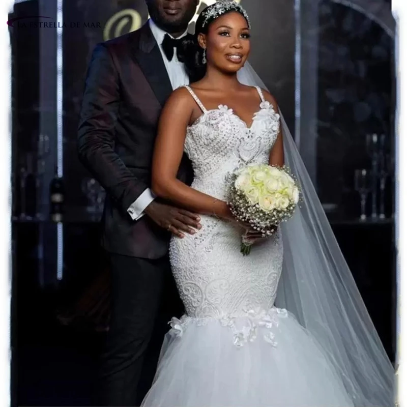 

Elegant White Sweetheart Spaghetti Strap Mermaid Wedding Dresses African Arabic Beads Appliques Runched Long Train Bridal Gowns