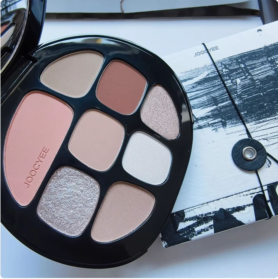 Палитра теней для век JOOCYEE EYESHADOW, высокопигментированная, с бриллиантовым блеском, водостойкая, стойкая, матовая, косметика для макияжа (art.: 3920cd5958e79) - 3920cd5958e79