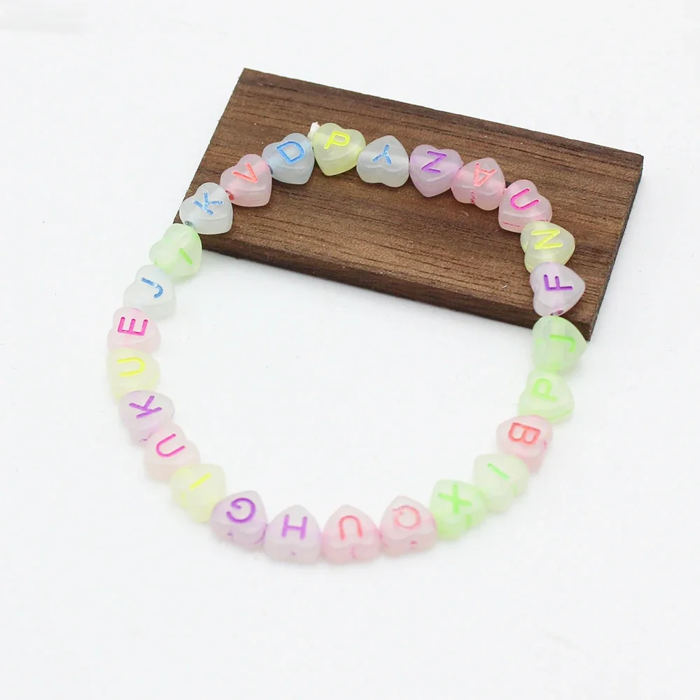 Светящиеся акриловые плоские бусины в форме сердца цветные буквы