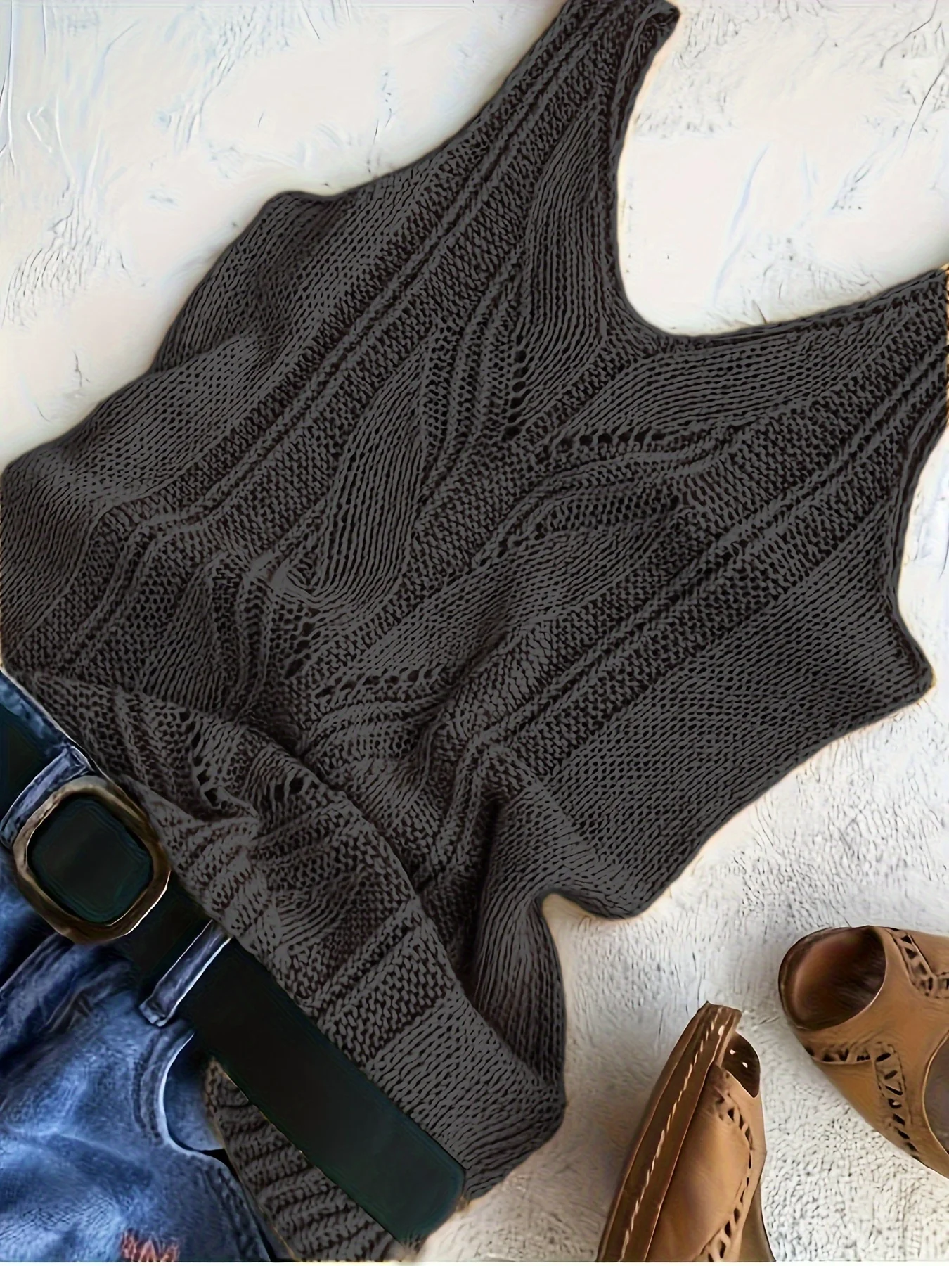 Элегантная женская вязаная майка с v-образным вырезом — без рукавов