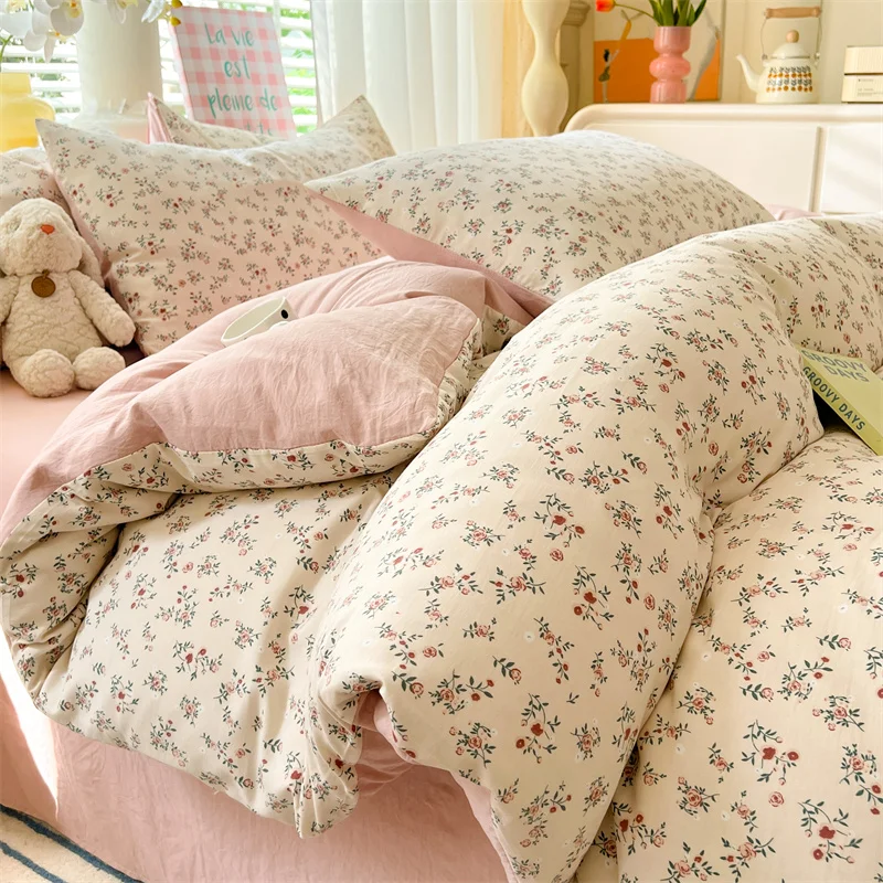 

Комплект постельного белья из полиэстера 3pcs/4pcs floral style