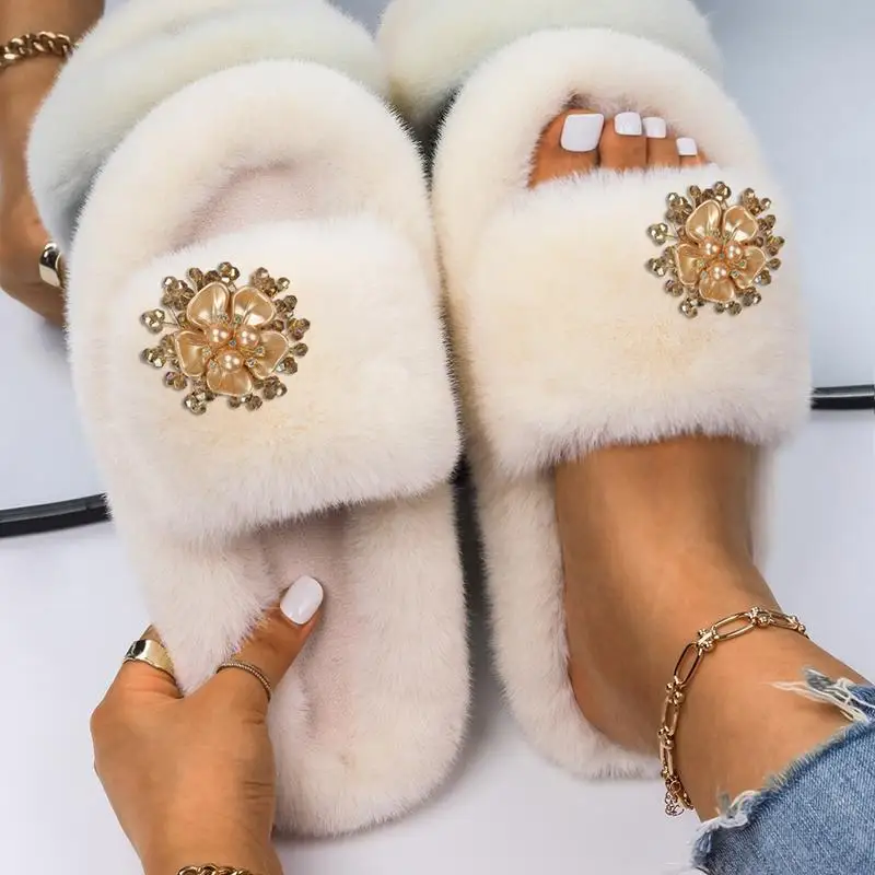Women Winter Home Fur Slippers Indoor Warm Flower Decor Shoes Non-slip Soft Winter Faux Fur Slippers Bedroom Floor Shoes