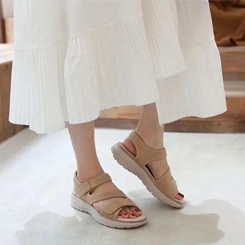 Сандалии женские на танкетке мягкие босоножки толстой подошве удобная летняя