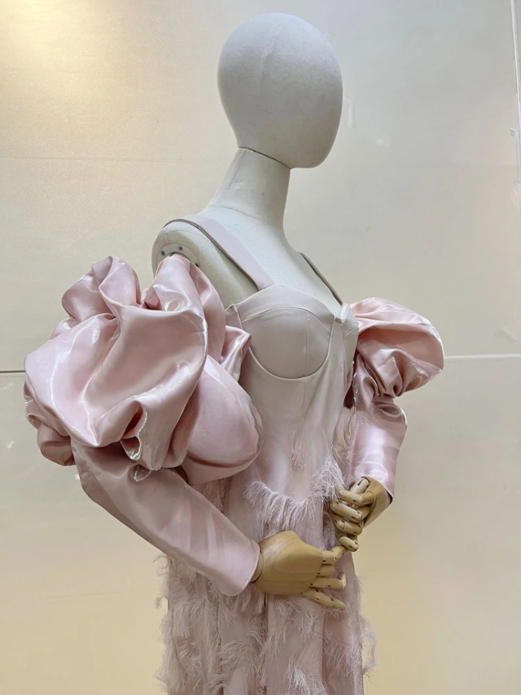 Рисунок 5 - Женское свадебное платье с длинным рукавом