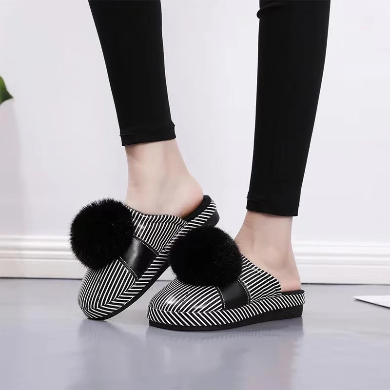 

2022 Winter Leather Fluffy Ball Cotton Slippers Women Home Indoor Warm Shoes Soft Bottom Slides Flat Heel Fashion Non Slip Shoes