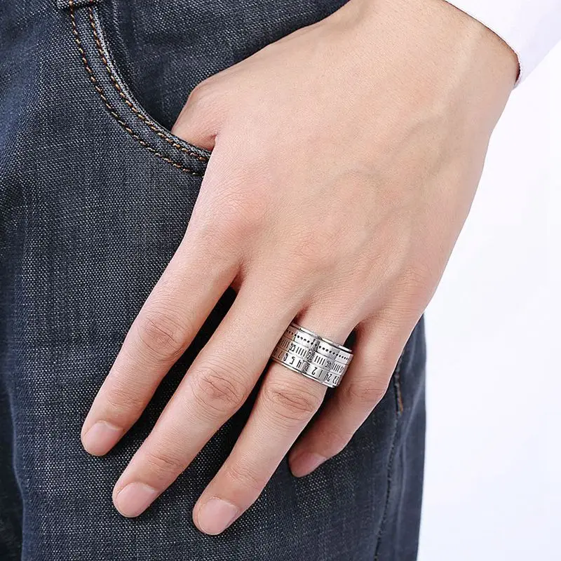 

Fashion Men Time Rotating Ring Titanium Steel Arabic Numerals Calendar Ring Clock