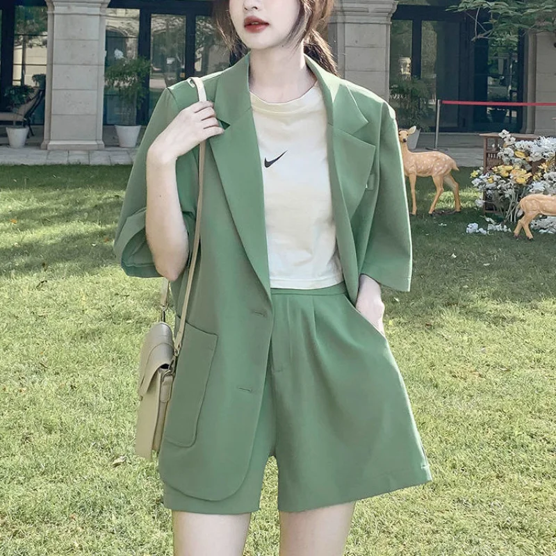 Plus Size Women's 2 Piece Solid Half Sleeve Blazer and Pants Business Office Suit Shorts Set