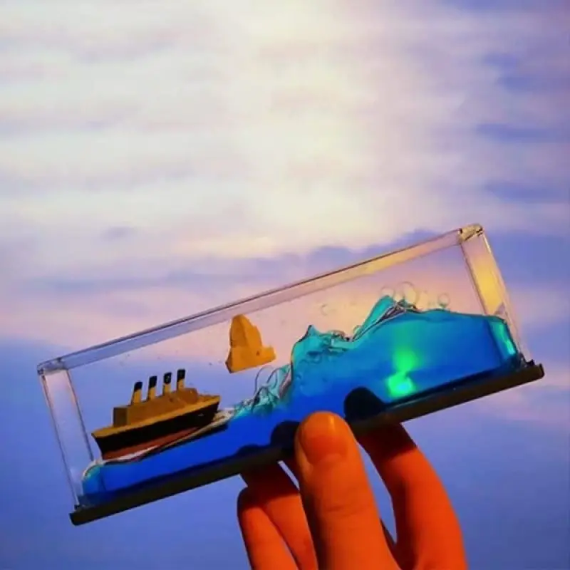 

New Cruise Ship Fluid Drift Bottle Titanic Creative Ship Sea Office Decoration Decompression Toy Birthday Gift Table Decoration