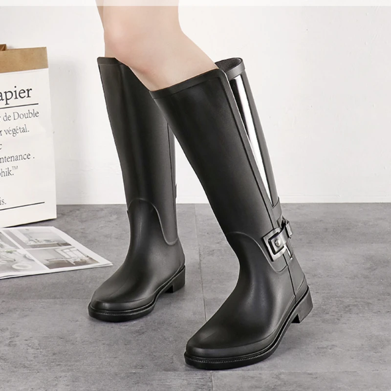 

2023 New Fashion Rain Boots Women Knee-High Water Boots Buckle Long Tube High-grade Waterproof Shoes Women's Rubber Rain Boots