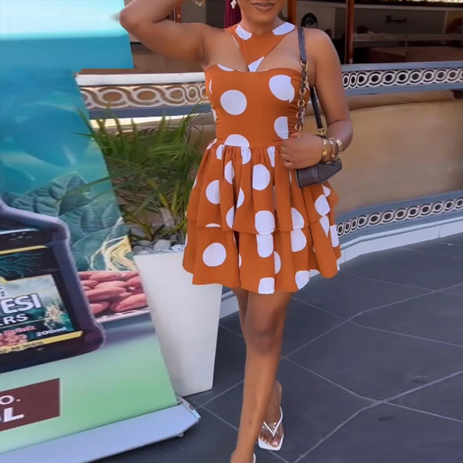 

Женское повседневное мини-платье в горошек, свободное платье без рукавов, с каскадными оборками и широкой юбкой, уличный стиль, лето 2023