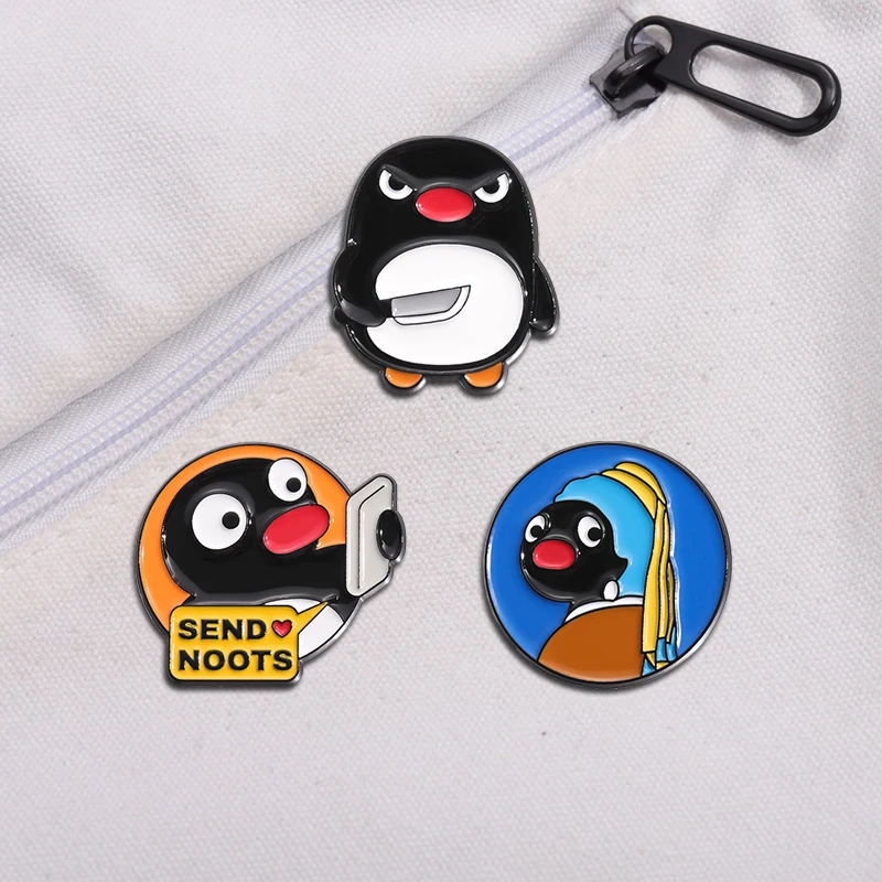 Funny Cartoon Baby Penguin Brooch Enamel Pins Creative Oil Painting Design Send Noots Brooches Lapel Badge Cute Jewelry Gift
