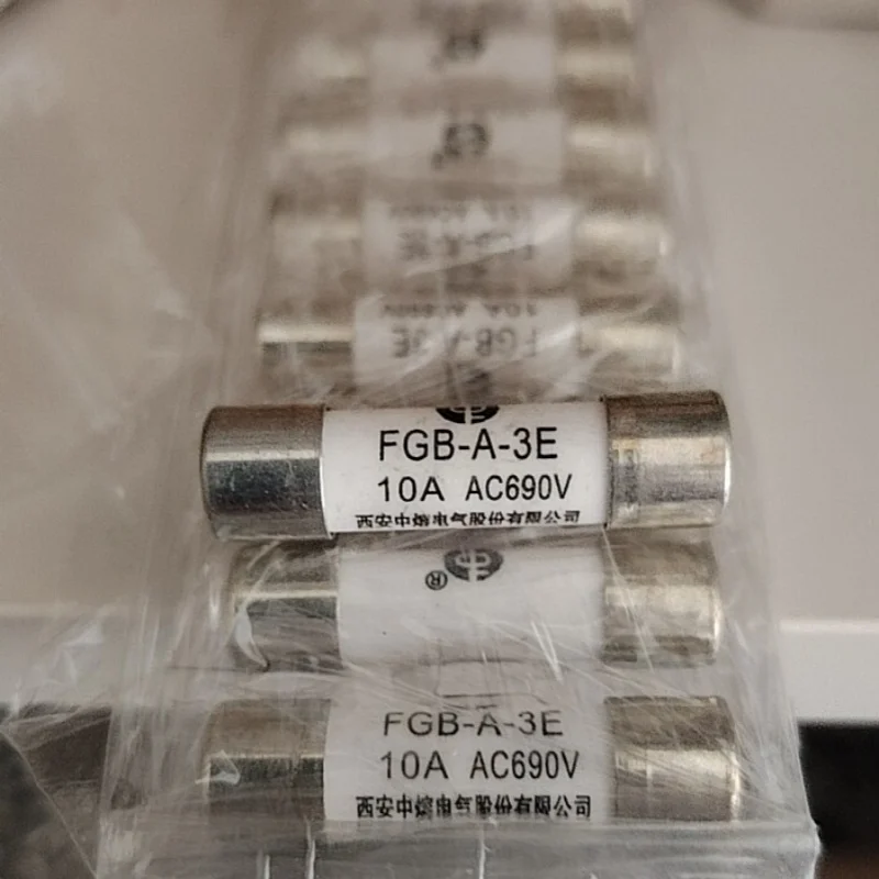 Фото FGB-A-3E 2A 3A 4A 5A 6A 8A 10A 16A 20A 25A 32A 690V Цилиндрические керамические трубчатые предохранители для фотоэлектрических и ветроэнергетических систем №1