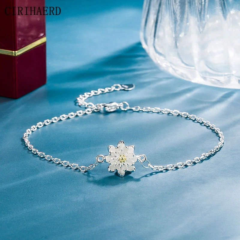 

Simple Vintage Jewelry Elegant Noble Lotus Bracelets Women Chain Bracelet Accessories For Women Natural Decorations Girl Gift