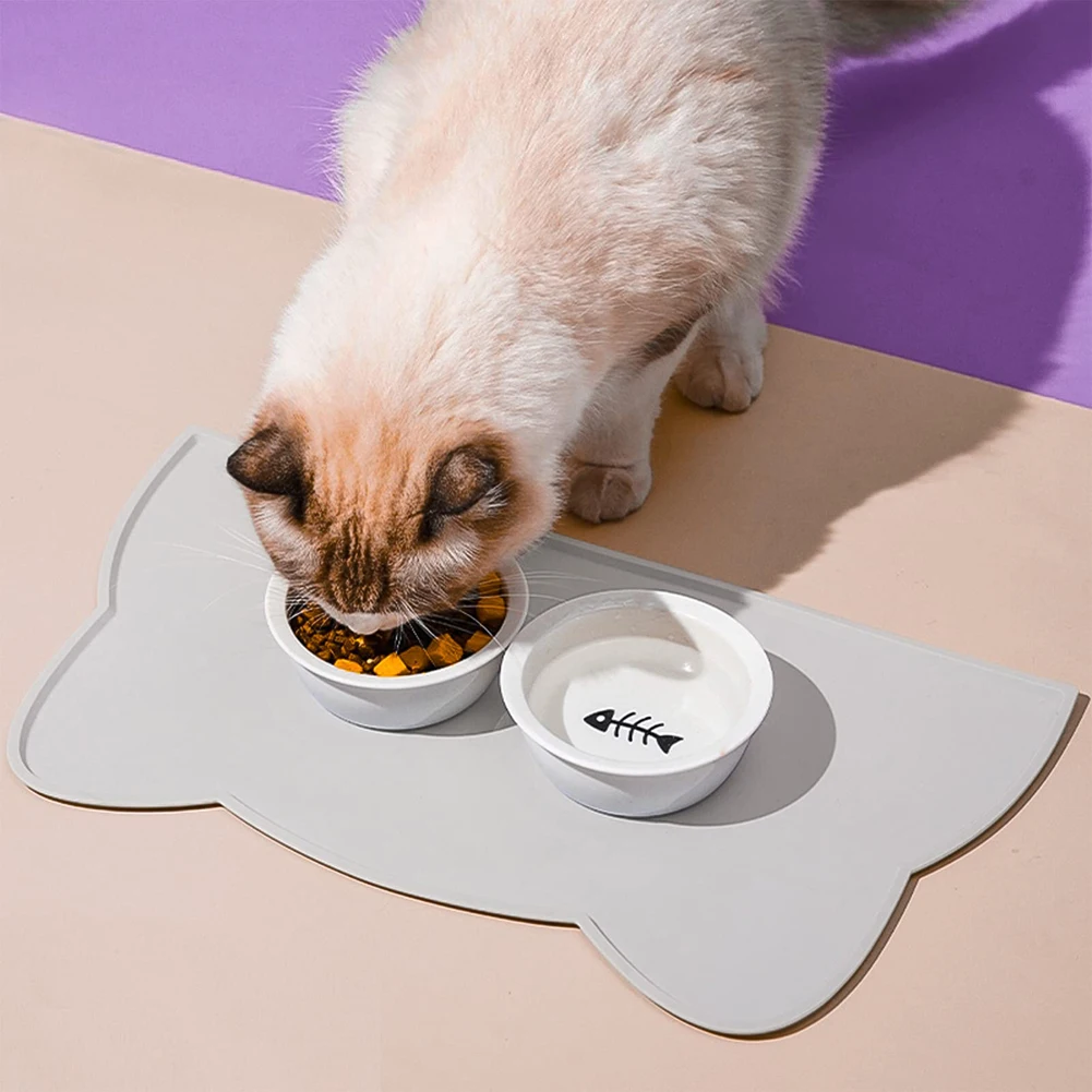 

Pet Silicone Food Mat Portable Waterproof Leak-Proof Non-Slip Feeding Mats Bowl Pad Cushion For Cats Dogs Pet Items