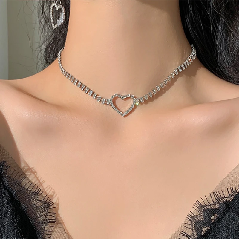 

KAITIN Korean Heart Inlaid Rhinestone Necklace Fashion Silver Color Chokers Necklaces Simple Neckchain Wedding Party Jewelry