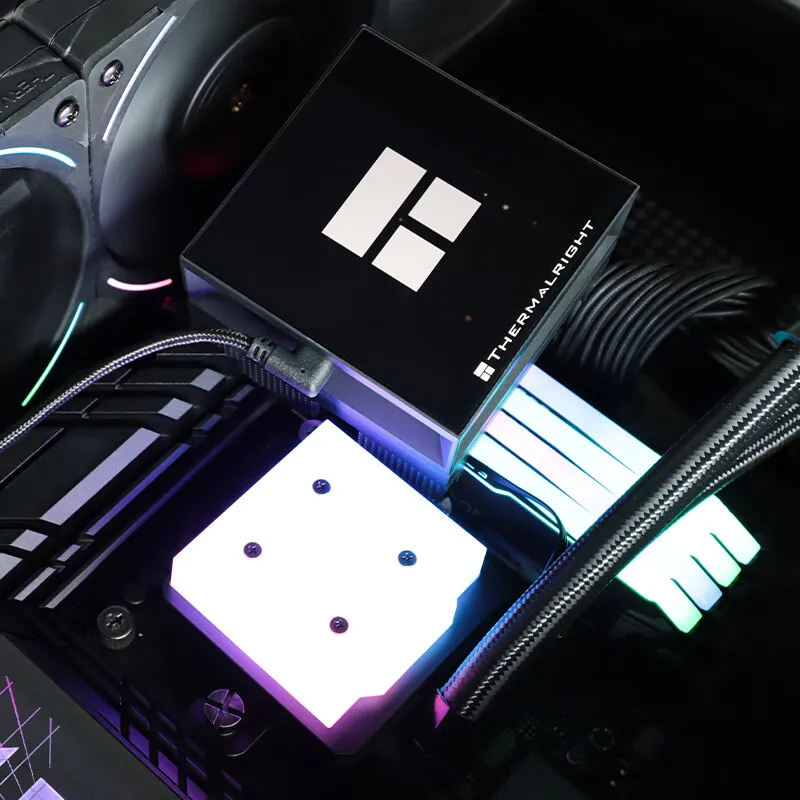 Универсальный процессор Thermalright Hyper Vision 360 с водяным охлаждением