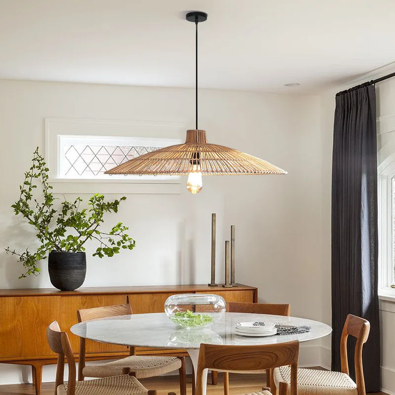 

2022 New Handmade Bamboo Rattan Woven Chinese Restaurant Hotel Japanese Hawaii Summer Style Pendant Lamp Chandelier