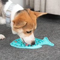 pet dog feeding slow food bowl claw shaped dispensing mat feed plate silicone dog lick pad safe no toxic training plate