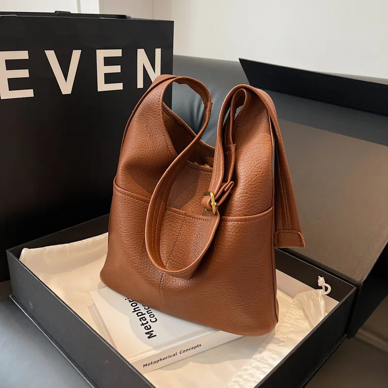 

2023 Autumn and Winter New Women Bag Fashion Vegetable Bag Large Capacity Shoulder Bag Underarm Retro Style Two Piece Set Gifts