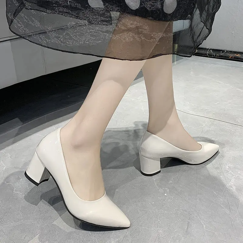 

Женские туфли-лодочки больших размеров, однотонные простые яркие удобные туфли для работы, весна-осень 2022