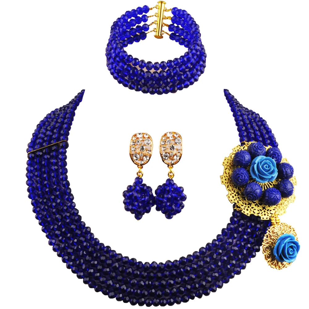 

Комплект из колье и серёг, с кристаллами