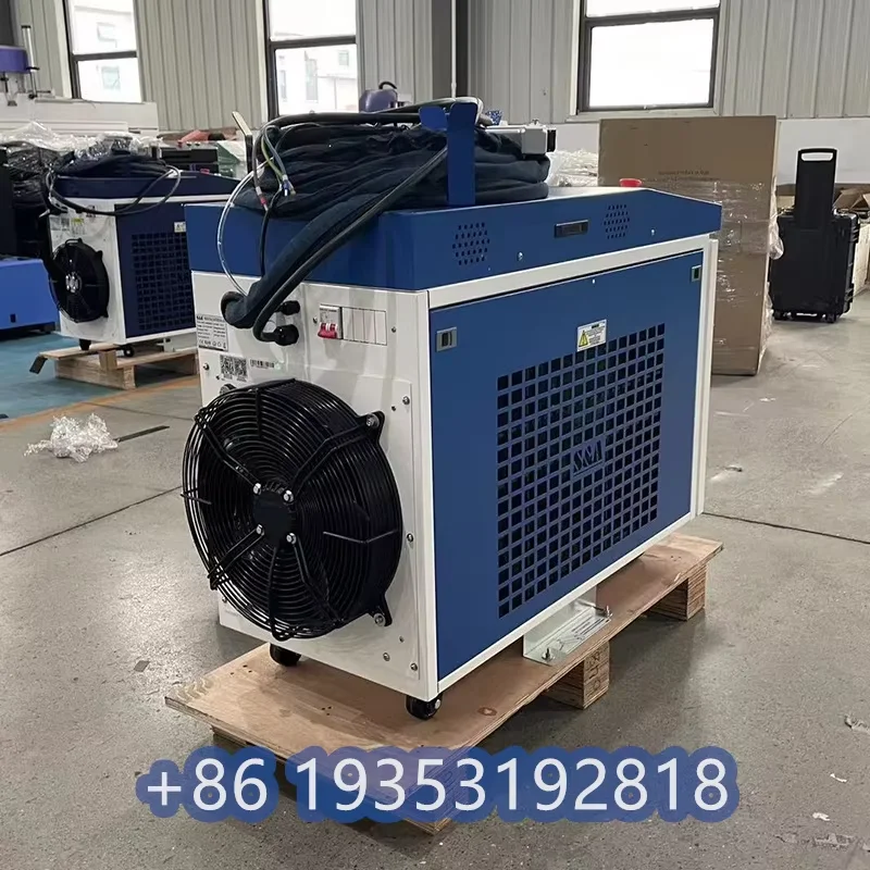 Лазерный сварочный аппарат Jinan Maxcool для металла нержавеющей стали алюминия 2000 Вт