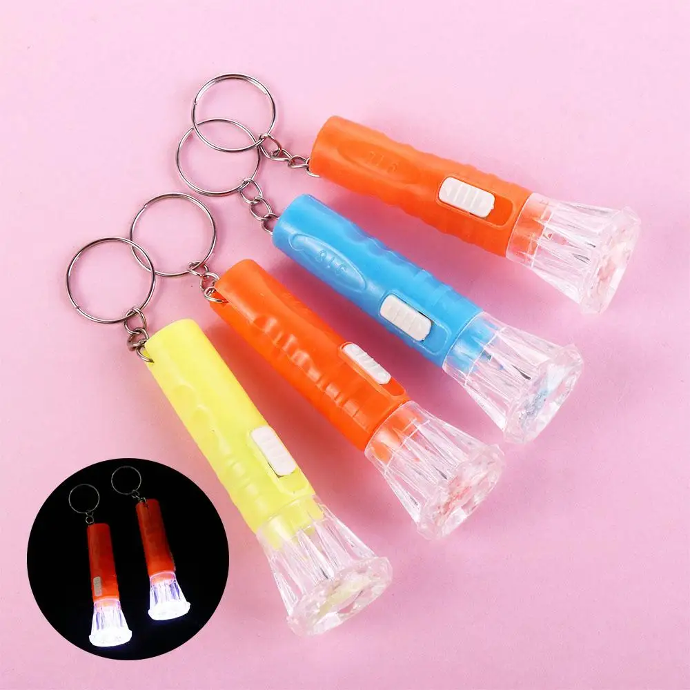 

4Pcs 4Pcs Glowing toy Birthday Gift Party Favors Plastic Mini LED Flashlight Children Flashlight Flashlight LED Lamp Toy