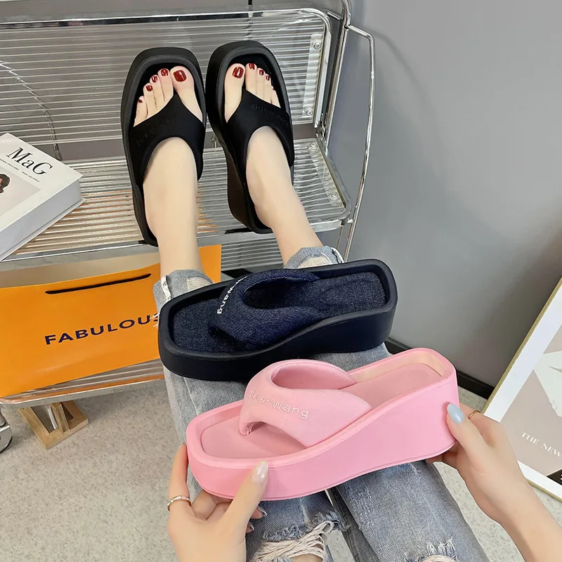 FAFA Thick Bottom Slippers Female Summer Wear 2023 New Slope With Flip-flops Muffin Bottom Clip Feet Beach Cool Fashion Slippers