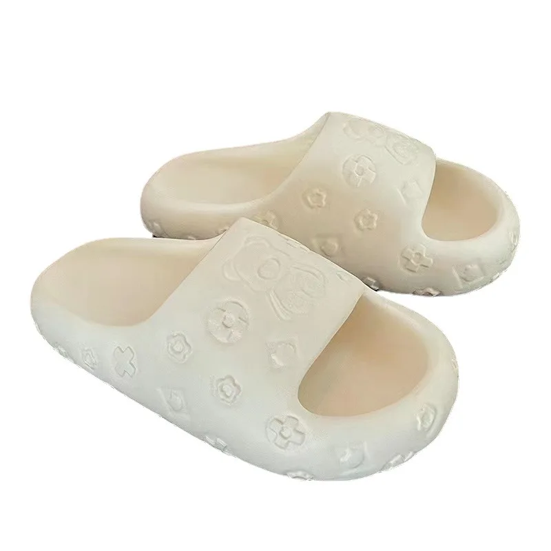 Summer fashion cute bear slippers Couple Home Office slippers shoes Beach Bedroom Women's summer slippers Flip Flops Sandals