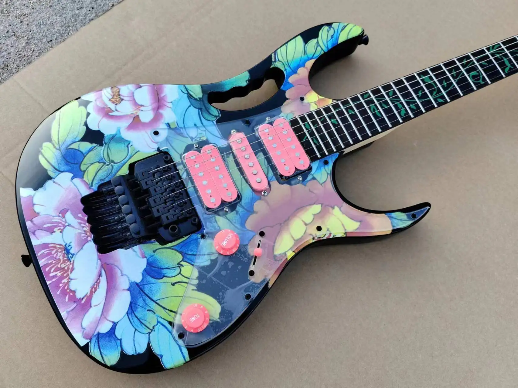

Электрогитара с цветочным узором, 24 лада 77FP2