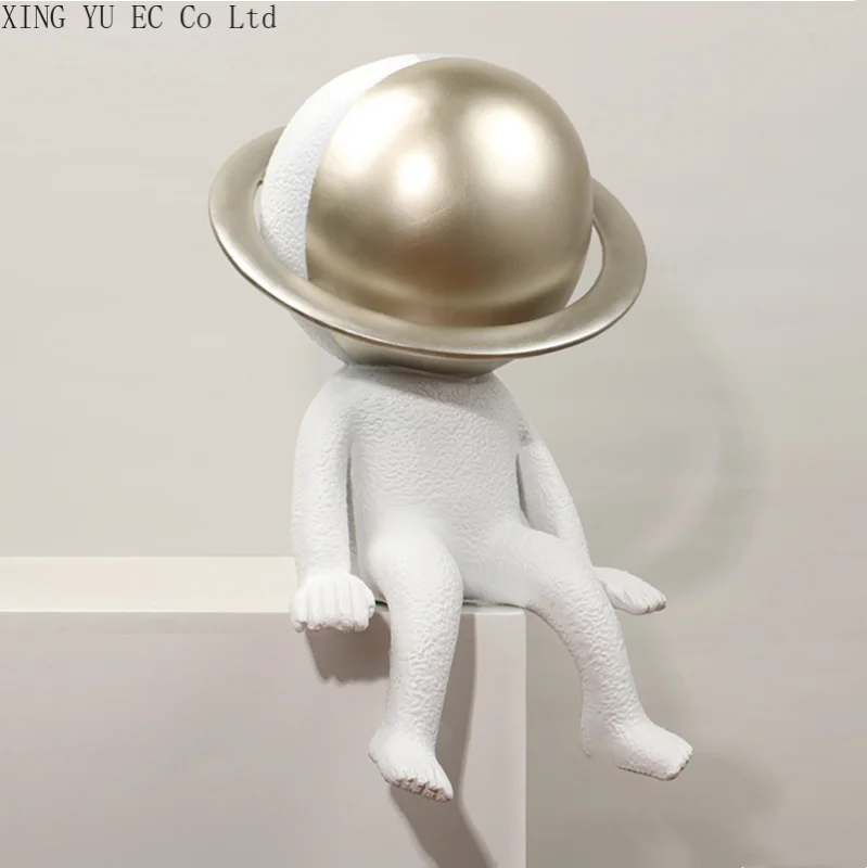 

Creative Astronaut Decoration Resin Crafts Desktop Character Decoration Light Luxury Living Room Home Decoration Accessories