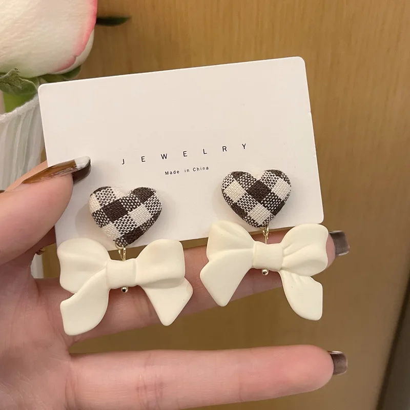 

Hearts Plaid Multi Vintage Clip on Earrings No Pierced Non Piercing Ear Bowknot Cute Sweet Earings Fashion Jewelry