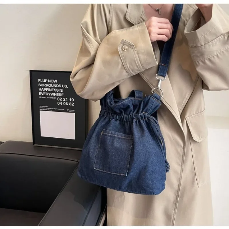 Корейская версия модной вместительной повседневной сумки для женщин новинка 2024