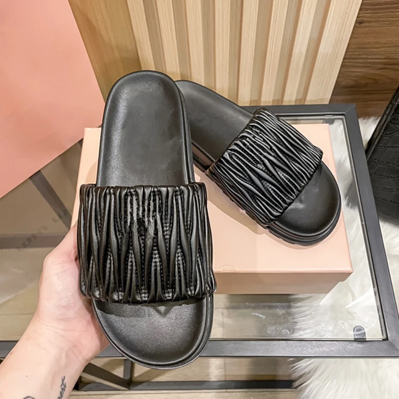 2023 Summer European and American New Pleated Height Increased Thick Slippers