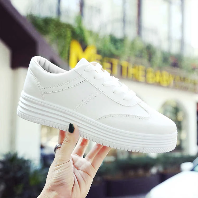 2023 Spring New White Shoes Women's Fashionable Casual Breathable Sports Versatile Heightened Single Layer