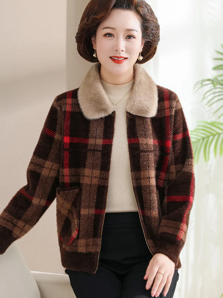 Утолщенная куртка на молнии из искусственного норкового бархата для мамы