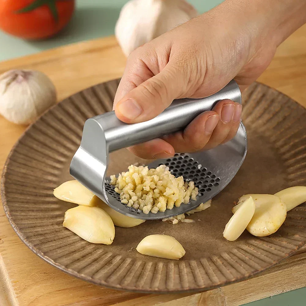 

Stainless Steel Garlic Press Manual Garlic Mincer Crusher Garlic Ginger Chopper Slicer Cutting Tools Kitchen Gadgets
