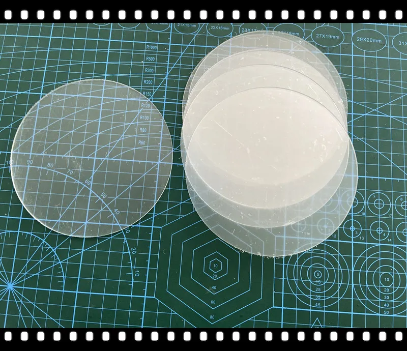 

Acrylic Round Base Model Making Tool Garage Kit Unpainted Model kit Resin