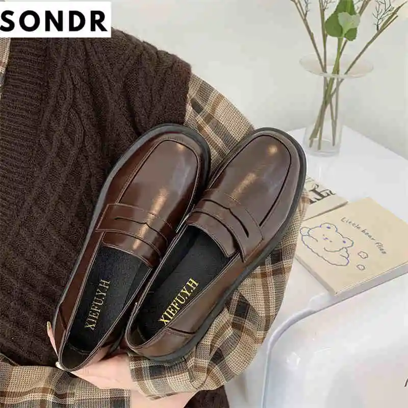 

Japanese Style Women Flat Shoes Retro Round Toe Slip On Loafers Flat Female PU Leather Platform Shoes JK College Shoes