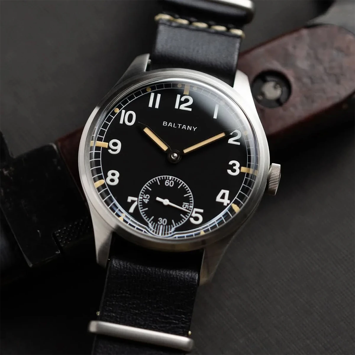 Мужские кварцевые часы Baltany Retro 2025 36 мм