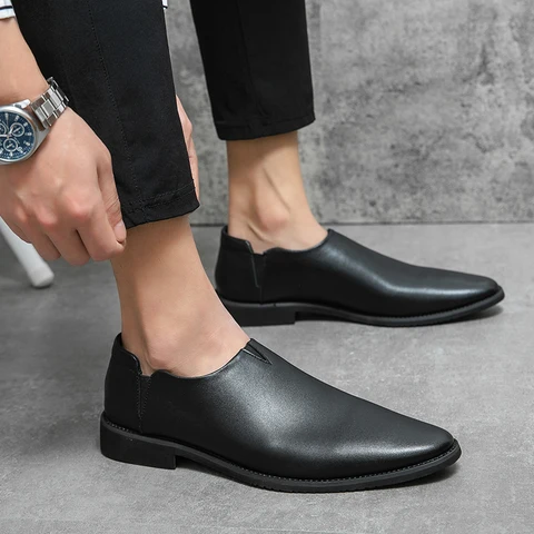 Men's Loafers slip on Round Toe Low-heel British Business Casual Fashion Breathable Young Hair Stylist Pedal Peas Shoes for men
