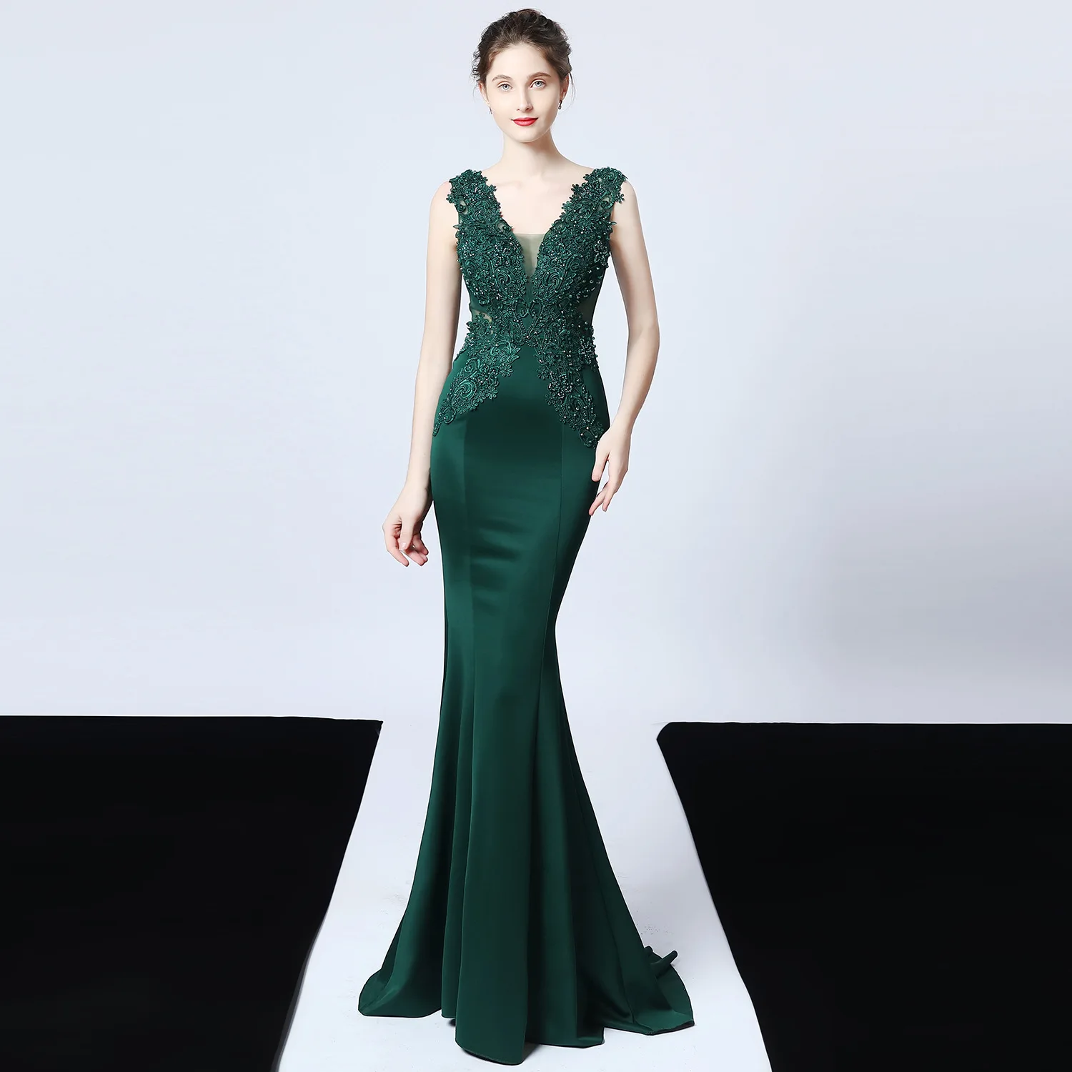

Beaded Guest Wedding Dresses for Bridesmaid Appliques Green Satin Mermaid Wedding Evening Dress Elegant Gowns Party Weddings