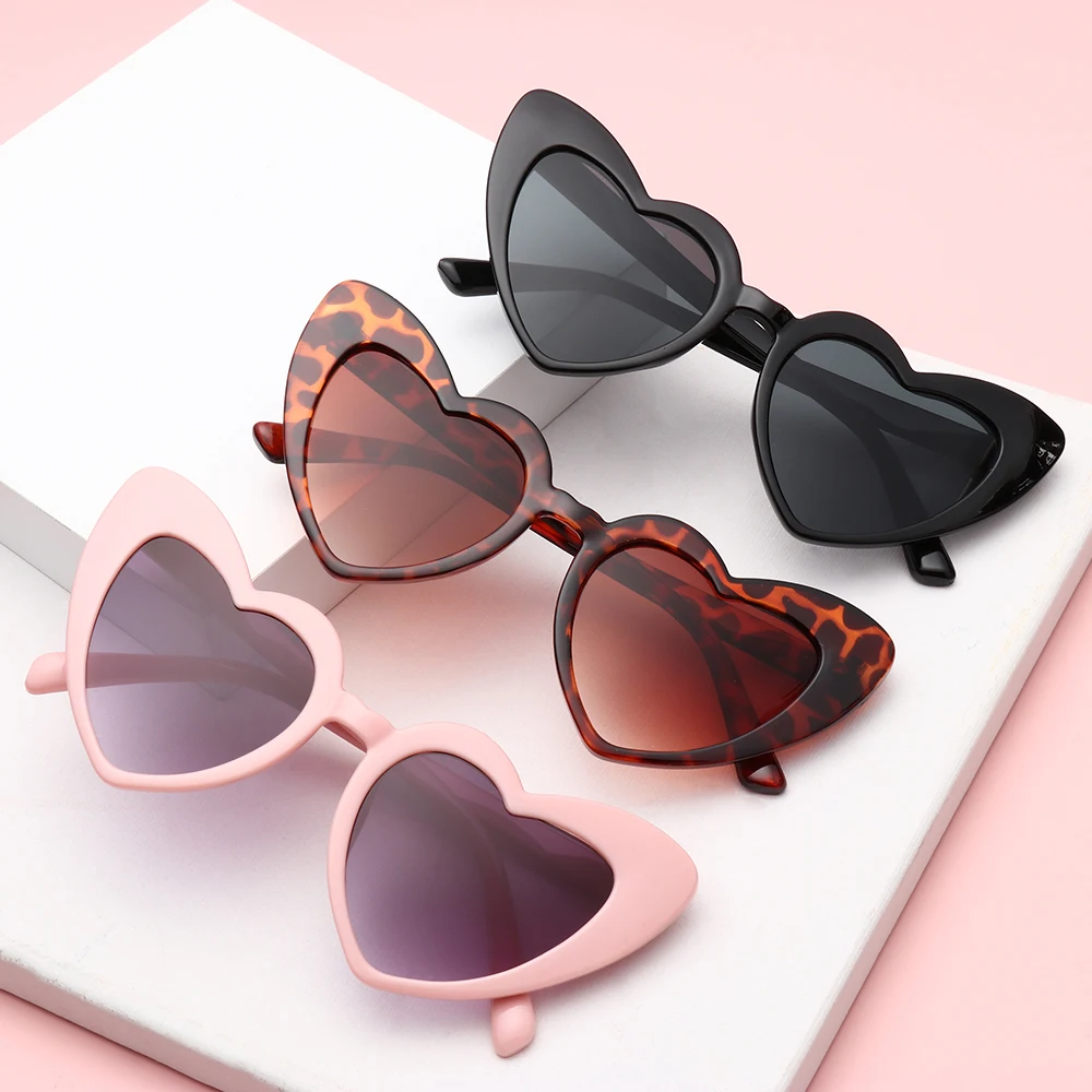 

Love Heart Sunglasses Women Big Frame Personality Sunglass Sexy Retro Cat Eye Vintage SunGlasses UV400 Protection Eyewear