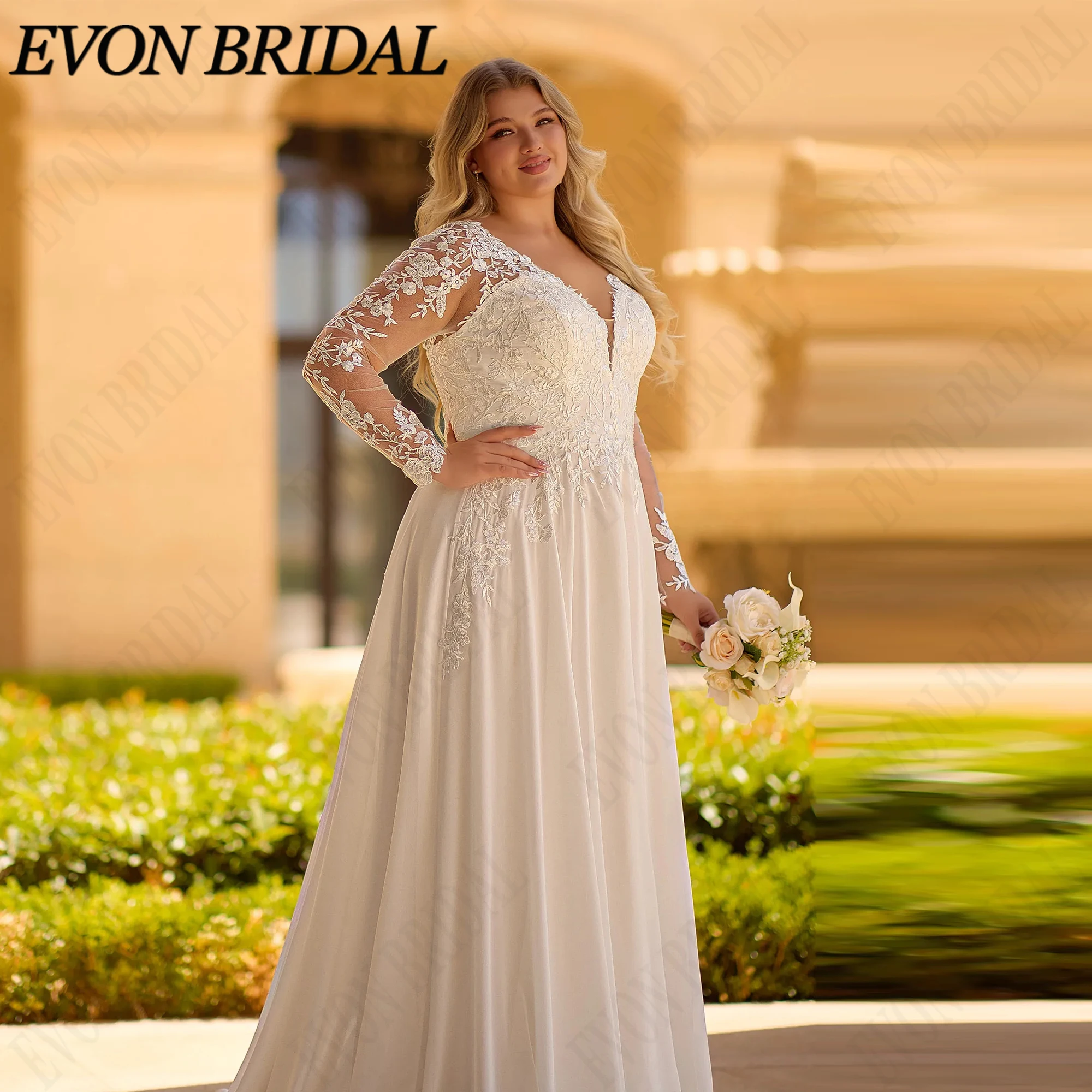 EVON BRIDAL Свадебное платье кружевные аппликации длинные рукава А-силуэт шифон V-образный вырез открытая спина свадебное платье на заказ большого размера молния с пуговицами стиль бохо платье невесты (art.: 3920dccdbaeec) - 3920dccdbaeec