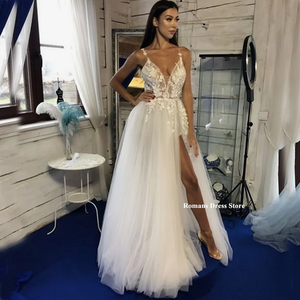 

Платье свадебное с V-образным вырезом, на тонких бретельках