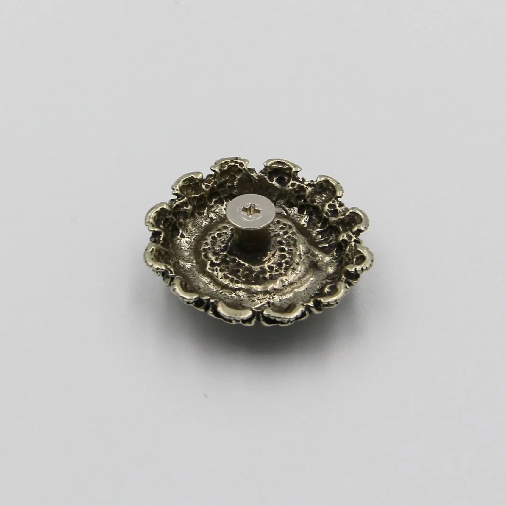 Фото Ретро-Дьявол Conchos, аксессуары для украшения из кожи, цвет латуни и серебра, заклепки с закручивающейся крышкой №4