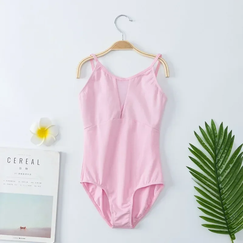 Женская гимнастическая майка на лямках